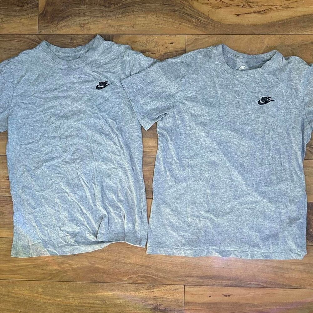 Nike Men's Grey T-shirt